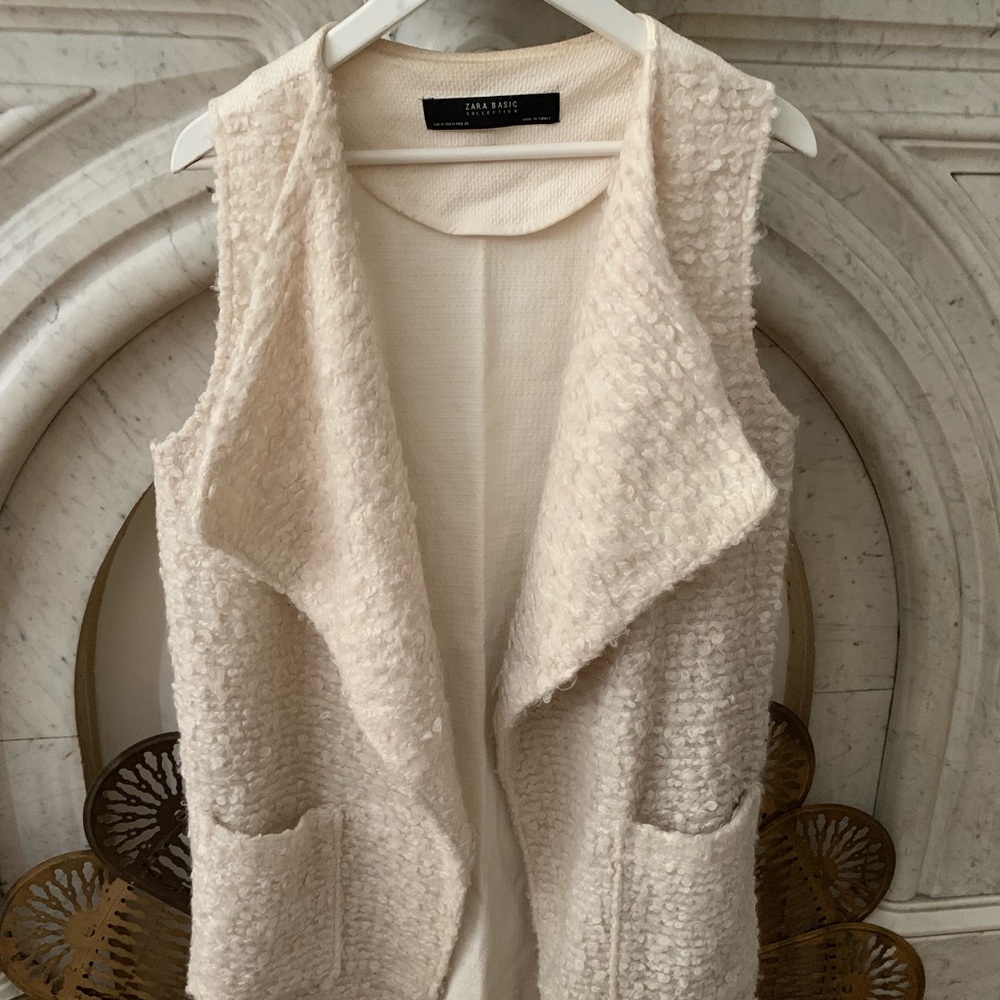 Zara fluffy white vest